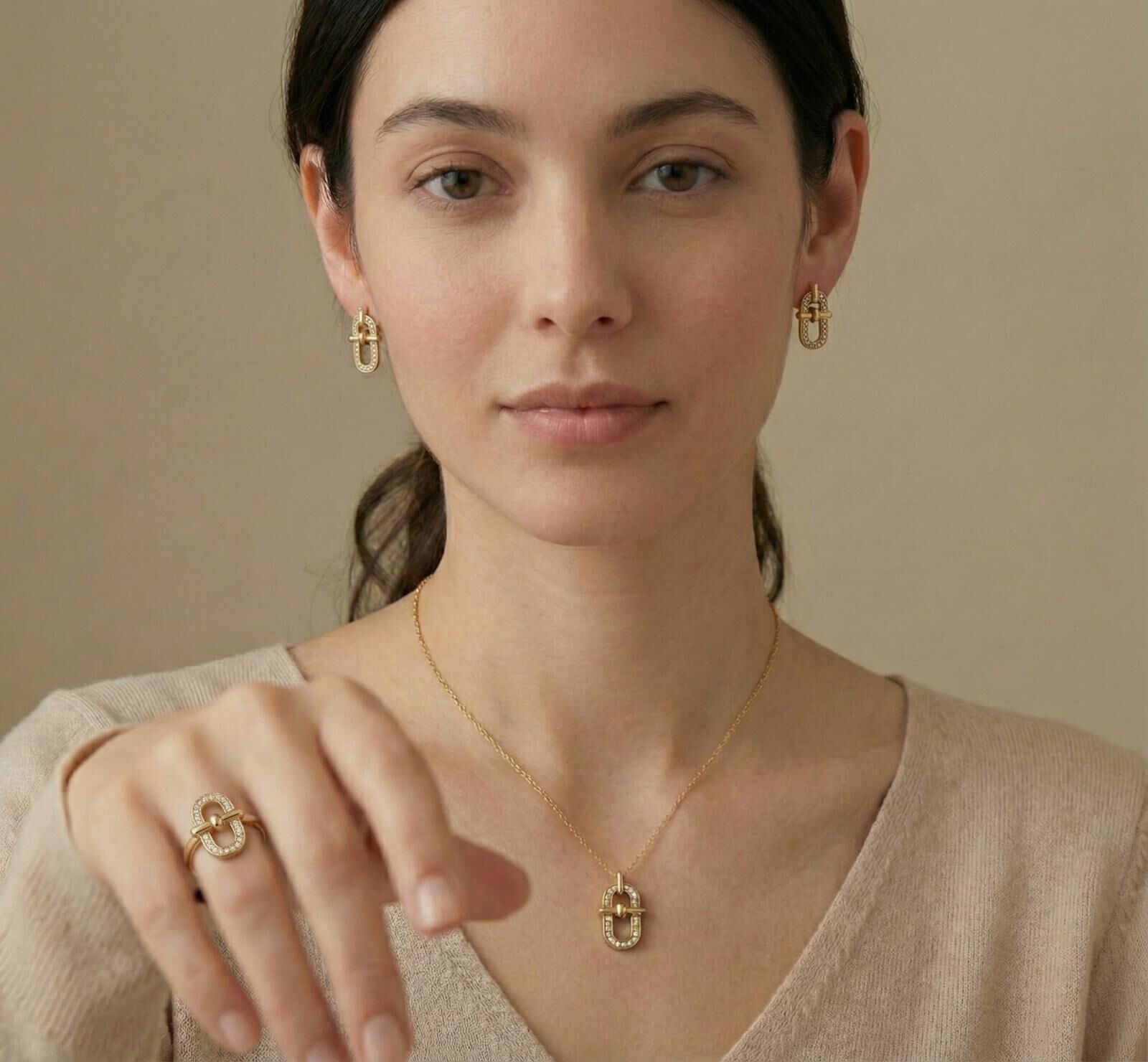 Elips Şekilli Altın Set