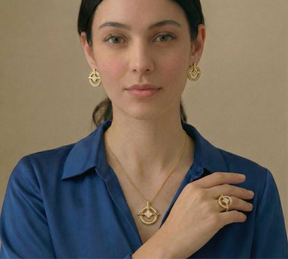 Yuvarlak Şekilli Altın Set