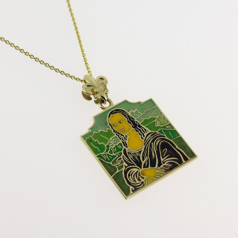 Sanatın Altın Hali: Mona Lisa Figürlü Mine İşlemeli Altın Kolye