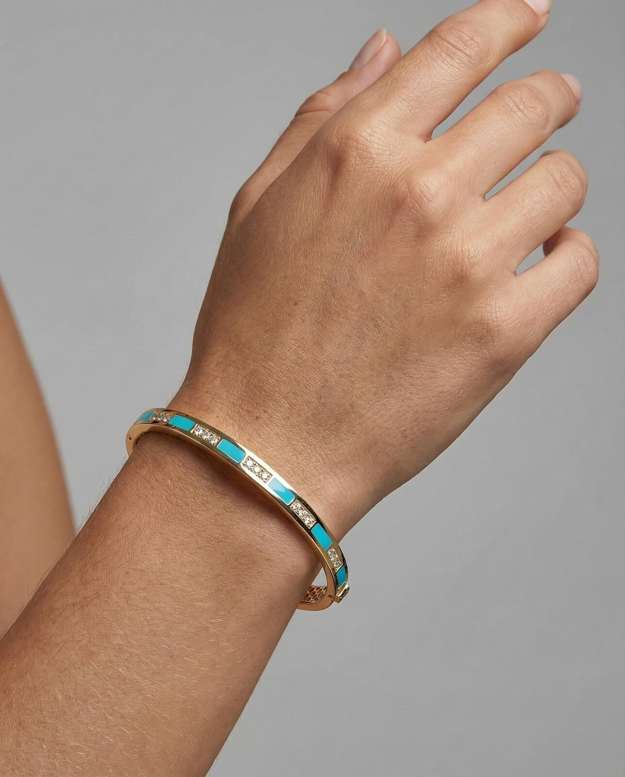 Turkuaz Sıralı Kelepçe