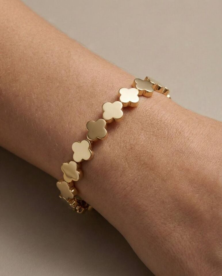 Yonca Sıra Kelepçe