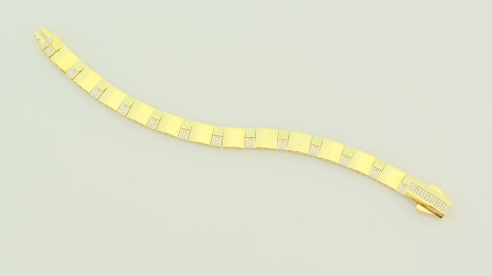 Kare Formlu Taşlı Altın Bileklik