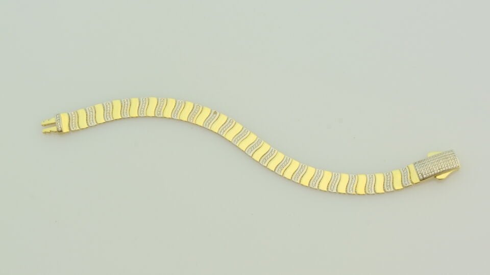 Dalga Desenli Taşlı Altın Bileklik