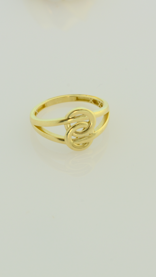 Halkalı Altın Yüzük