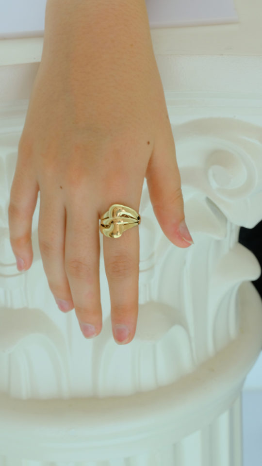 Altın Zarif Dalgalar Yüzük