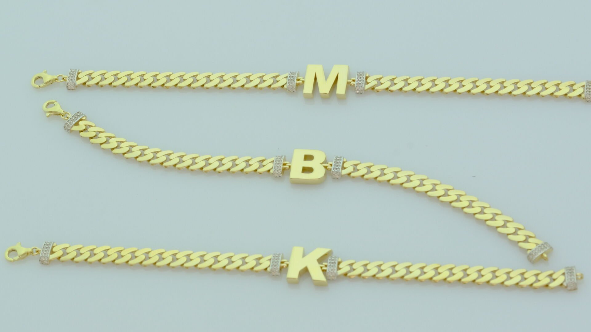 Altın M Harfi Bileklik