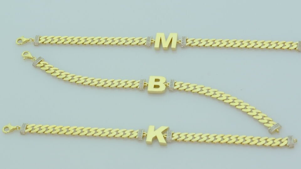 Altın M Harfi Bileklik
