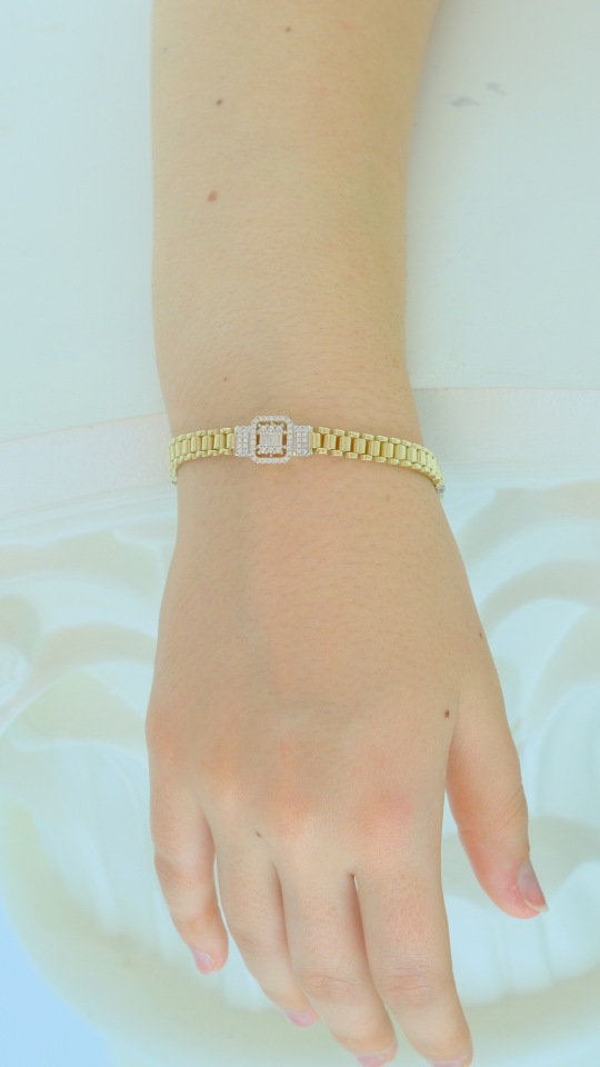 Altın Baget Taşlı Zarif Bileklik