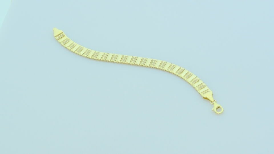 Altın Şerit Motifli Taşlı Bileklik