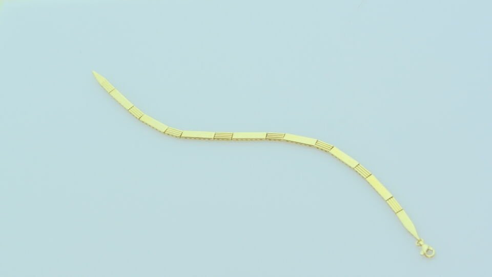 Altın İnce Şerit Tasarımlı Bileklik