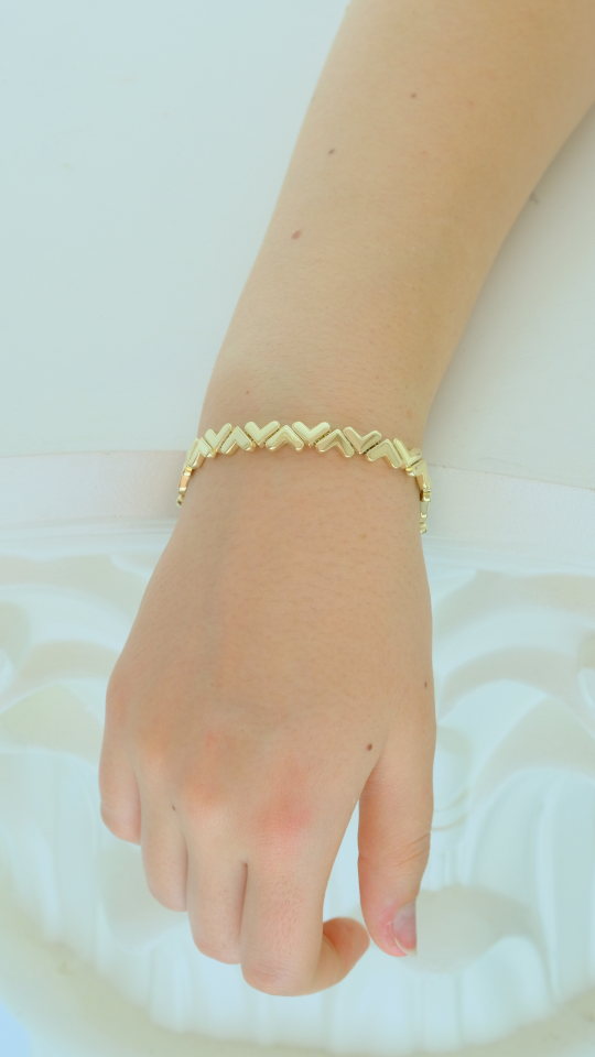 Altın V Motifli Modern Tasarım Bileklik